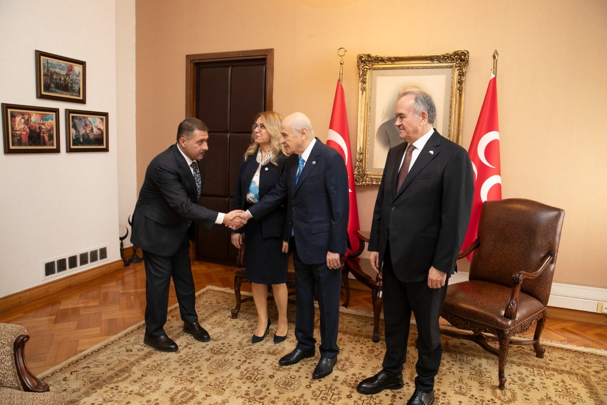 ethemsedef's tweet photo. Bilge Liderimiz, Genel Başkanımız Sayın Devlet Bahçeli Bey’i Meclis’teki makamında ziyaret ederek çalışmalarımız hakkında bilgi verip emir ve talimatlarını aldık. Sayın Genel Başkanımız tüm Yozgatlı hemşehrilerimize sevgi ve selamlarını ilettiler. https://t.co/gEPmFpuIi0