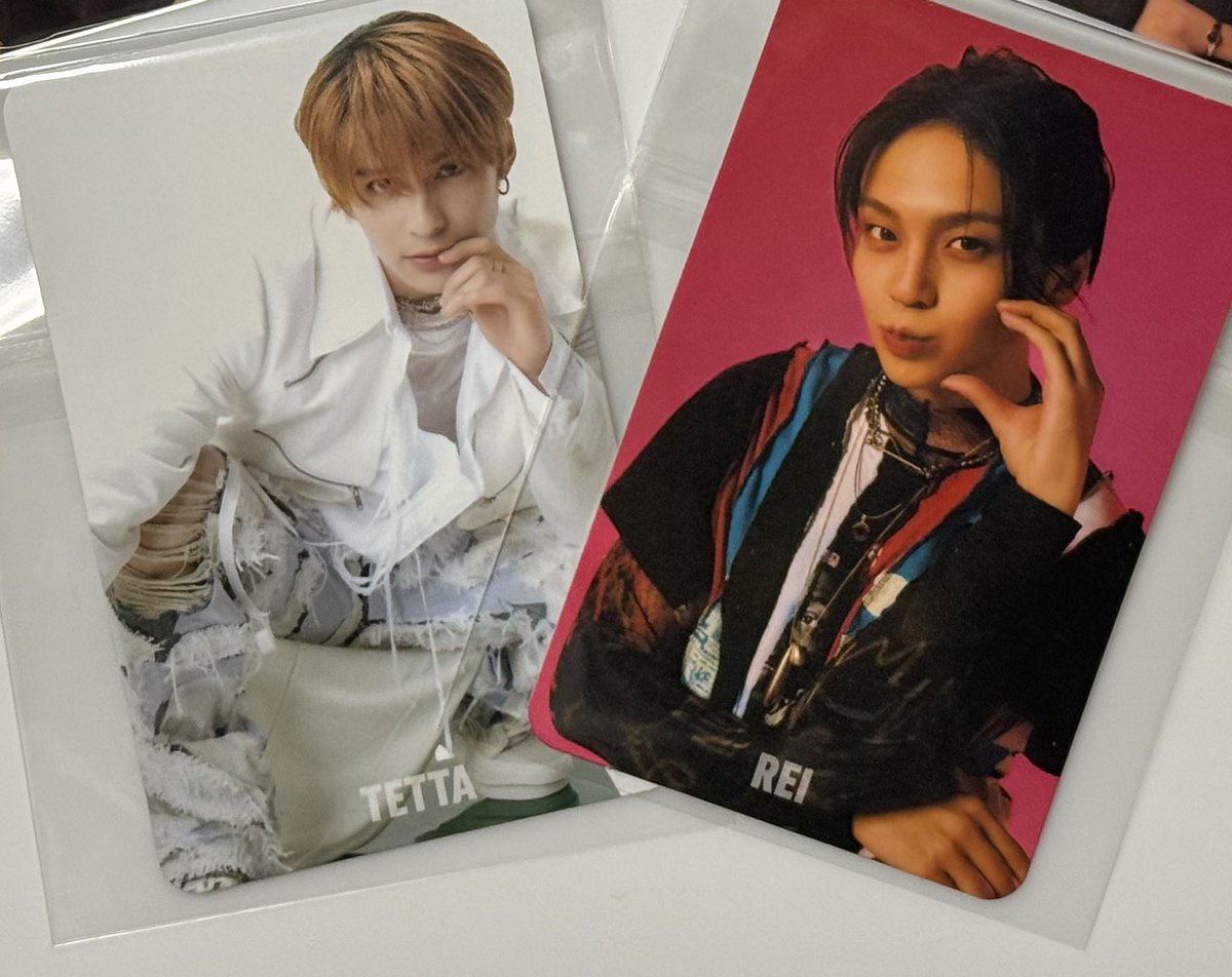 se12ooo's tweet photo. ONE N’ ONLY ワンエン WARAiNA 封入トレカ 交換

譲　REI・TETTA
求　NAOYA

郵送にて交換となります。
お気軽にお声掛けください🙇🏻

#ワンエントレカ　#ワンエン交換 https://t.co/kazI8QzK4y