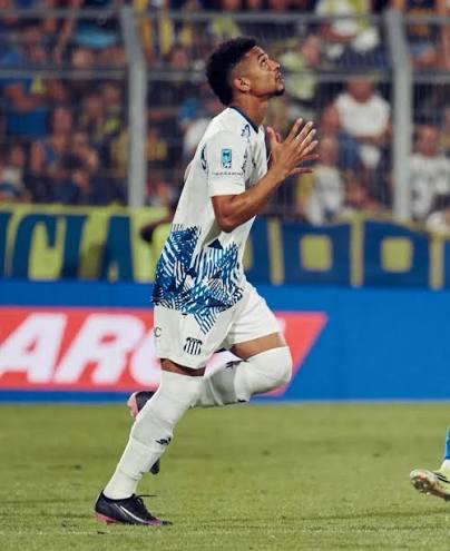 GatoHerrero's tweet image. 🎙 Hoy en El Diario La T a partir de las 13 hs por @_universotv y @RadioImpacto993 te contamos la gravedad de la lesión de Diego Valoyes. 

ℹ️ Y junto a @nachocaste_ .. todo lo que dejó la práctica matutina de #Talleres.