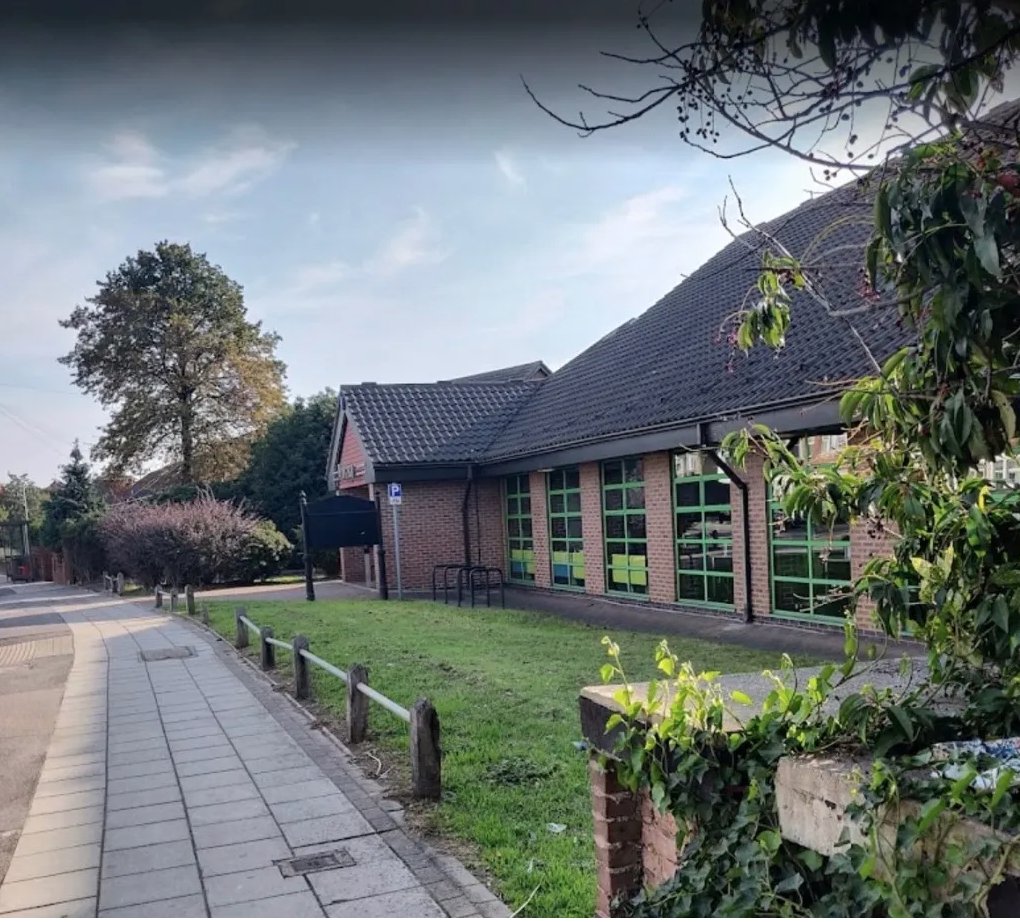 MayfieldLabour's tweet photo. Our next advice surgery will be at Goodmayes Library on Saturday (2 May 2026) from 11 AM to 12 PM.  
Please do pop down to see us if you have any local issues you wish to discuss.      
No appointment necessary. https://t.co/HE5FMBhaxx