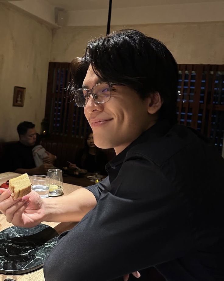 josswayarholic ˚ ༘♡ ⋆｡˚ tweet media