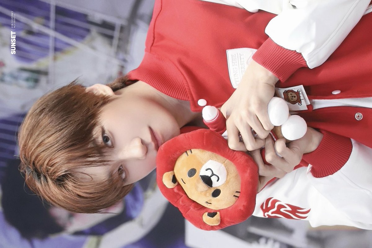 𝑺𝒖𝒏𝒔𝒆𝒕. tweet media