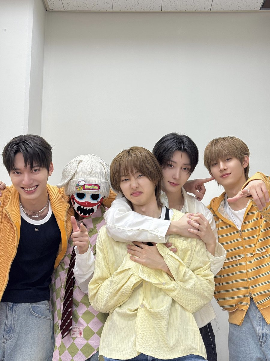 hrtz.wav (하츠웨이브) tweet media