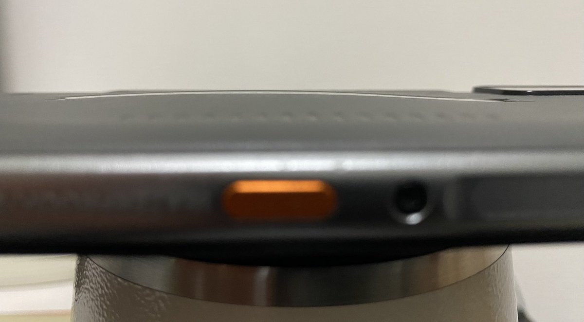 alice_wr tweet media