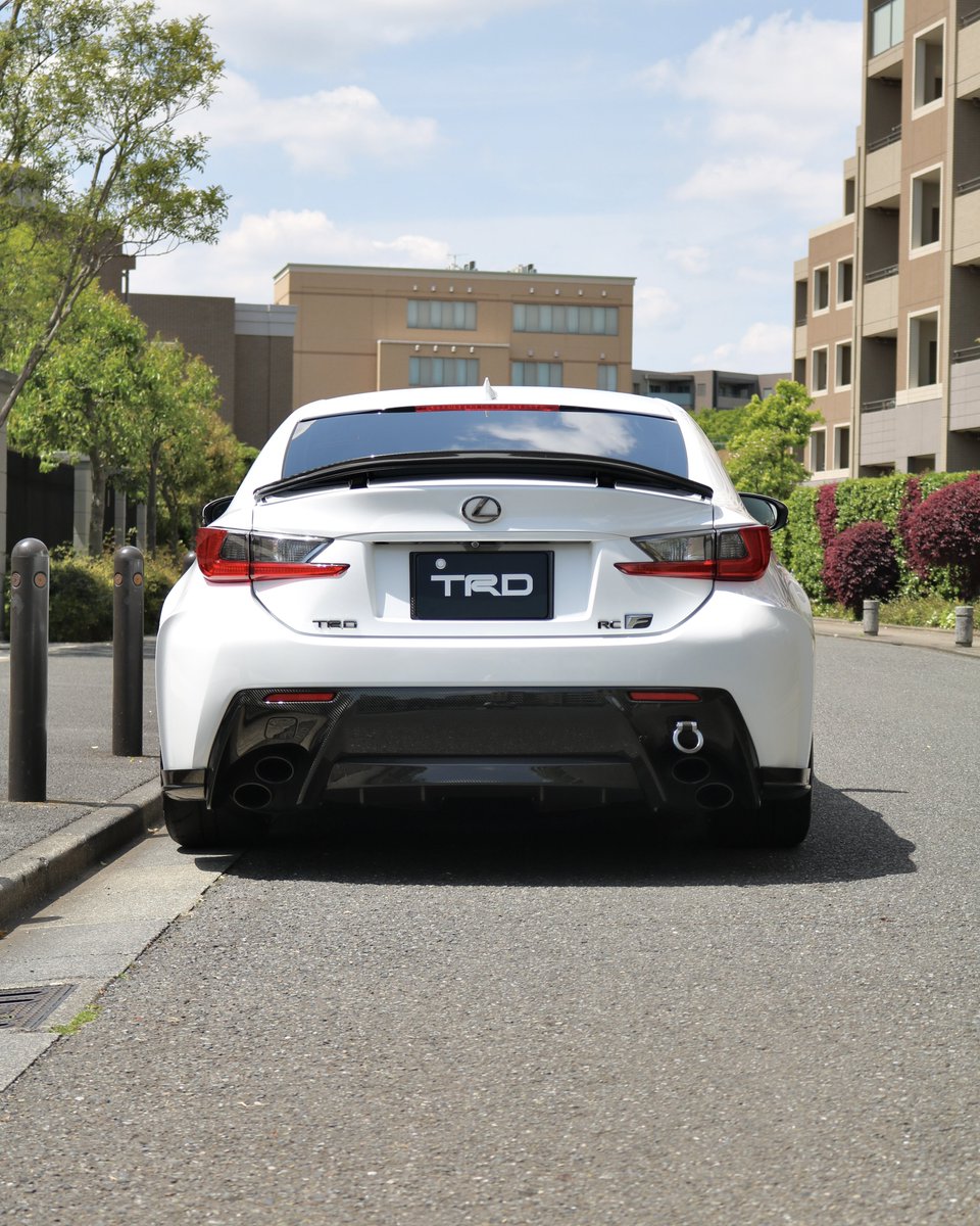 RCF_CCSP's tweet image. JDがI'mドーナツ買ってきた🍩

さて、GW中は何回Ｆろうかしら🫶
大黒は連日混んでるんだろうなぁ👻
#lexus #rcf #trd