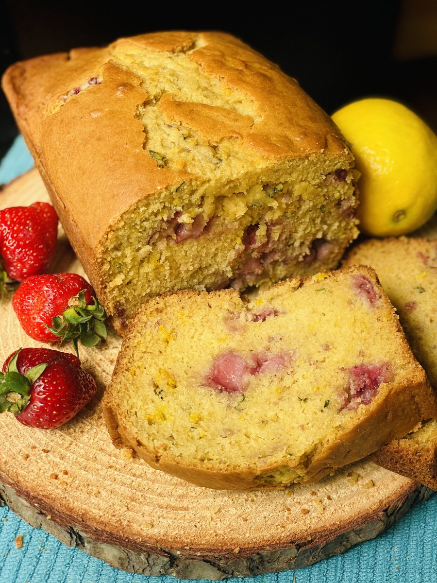 Cheaterie1's tweet photo. The most interesting loaf you'll bake on your cheat day has two ingredients you'd never expect together.

Let's get into it: https://t.co/XqLViub1Qt https://t.co/AcaBHvu3Ur