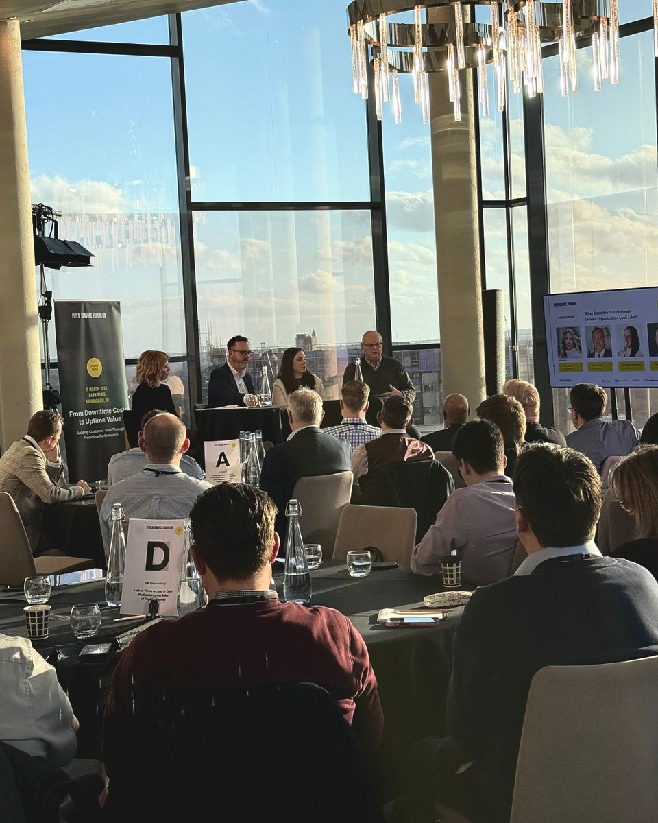 CopperbergAB's tweet image. #Flashback: Highlights from #FieldServiceForumUK 2026! Panelists tackled #predictivemaintenance, workforce readiness &amp;amp; business models. 

💡 Key takeaway: Future-ready service connects what exists, not just adds more. 

#fieldservice #manufacturing #fsm