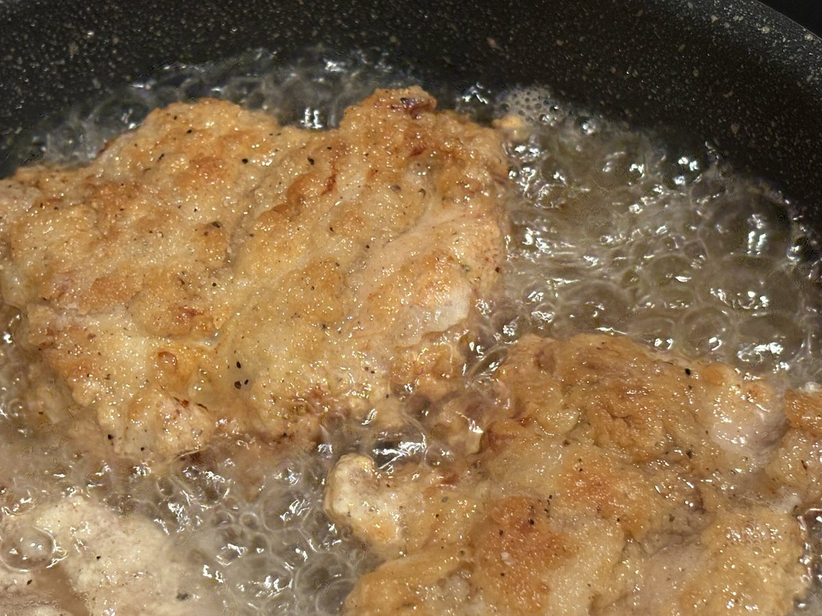 らーど tweet media