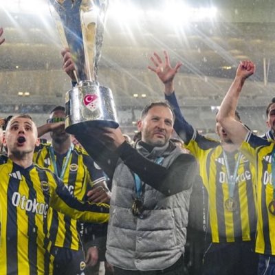 aIpereen's tweet photo. #YeniProfilResmi https://t.co/VO1w3h265N