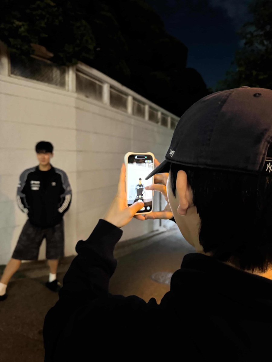 ayi ୨୧ tweet media