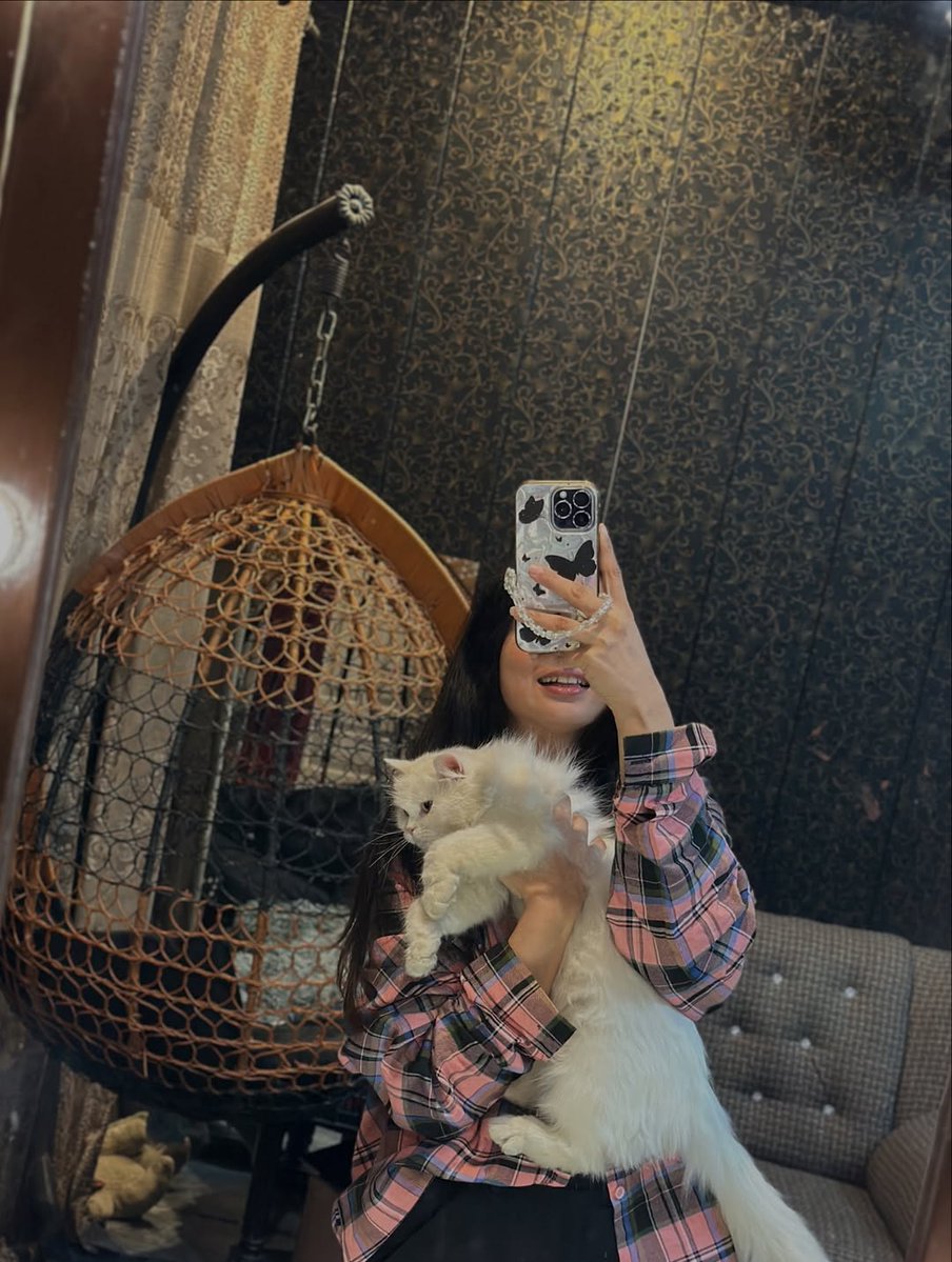 Malaika Khan tweet media