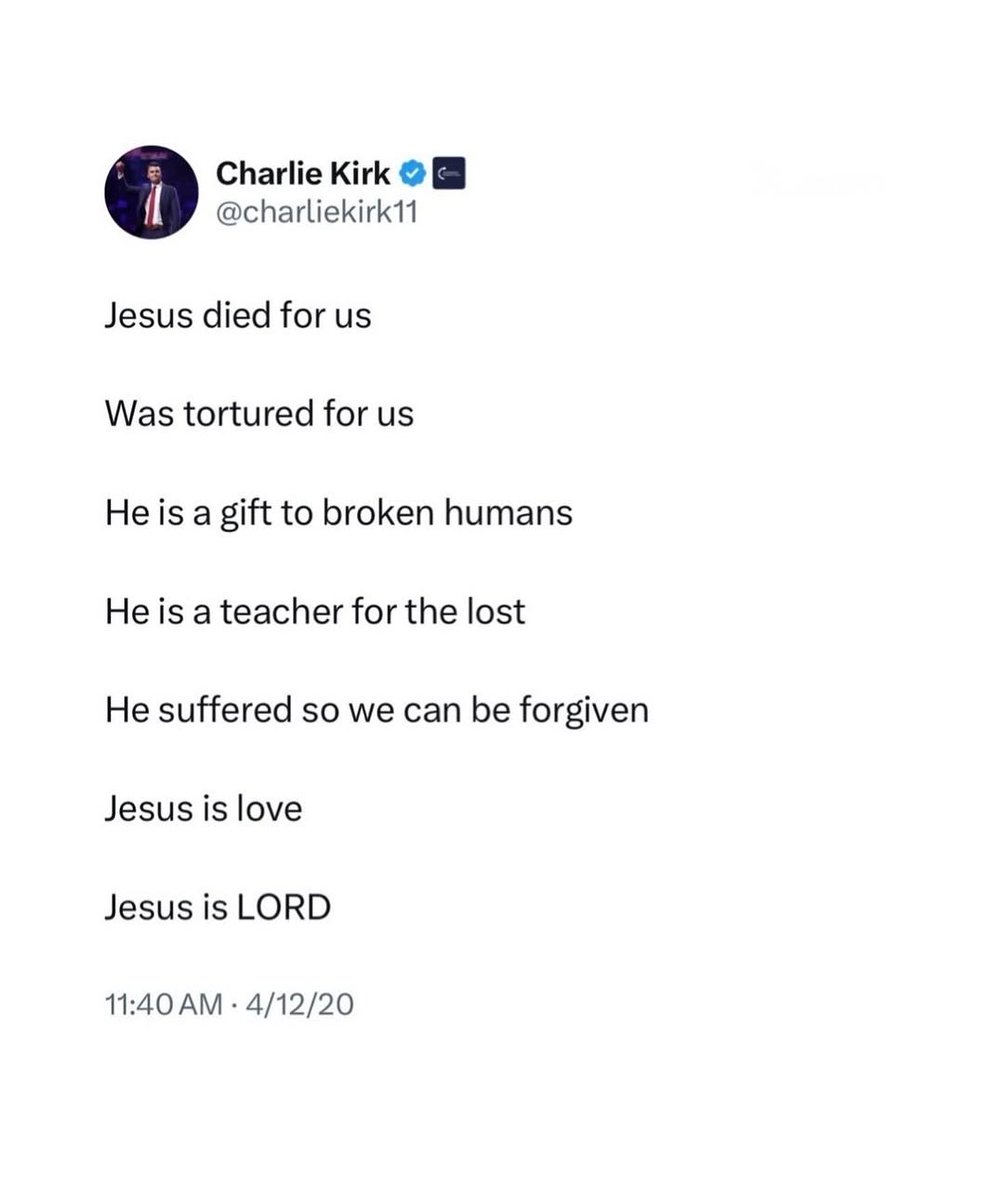 Jesus died for us
Jesus is love
Jesus is KING