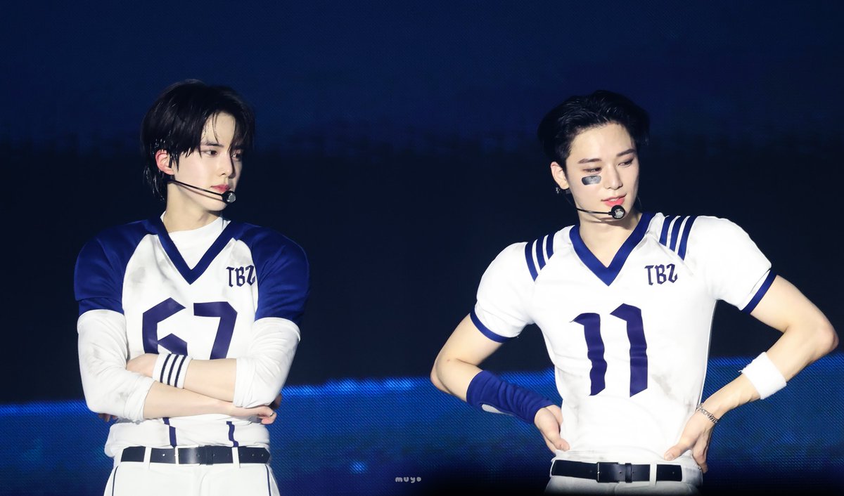 260426 INTER-ZECTION Day3

🏈🏈

#THEBOYZ  
#YOUNGHOON #JUYEON
#더보이즈 #영훈 #주연