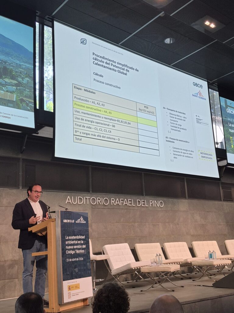 #SostenibilidadAmbiental #CódigoTécnico
El IETcc participó en la jornada sobre la nueva versión del CTE. Juan Queipo de Llano presentó el Documento de Apoyo para el cálculo del Potencial de Calentamiento Global del futuro DB-HSA.
 ietcc.csic.es/noticias/jorna…
#IETcc #CTE