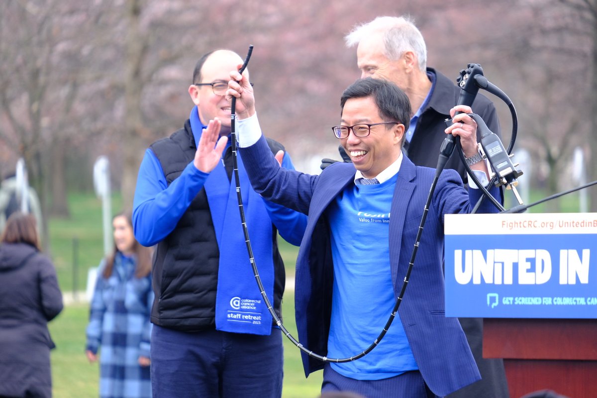 FujifilmHealth's tweet image. Congrats to Taisuke Fujita VP and GM of Fujifilm's U.S. #endoscopy division on receiving the Industry Service @ASGEendoscopy Crystal Award 🏆  

For 20+ years, he’s helped bring innovative endoscopic technologies to the U.S., elevating physician capabilities and patient outcomes: