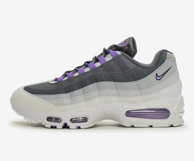 SOLELINKS's tweet photo. Ad: Dropped via Snipes
Nike Air Max 95 Big Bubble OG 'Photon Dust/Bright Violet'
=> https://t.co/Z3qCHFBXoB https://t.co/RlR4hhDjjH
