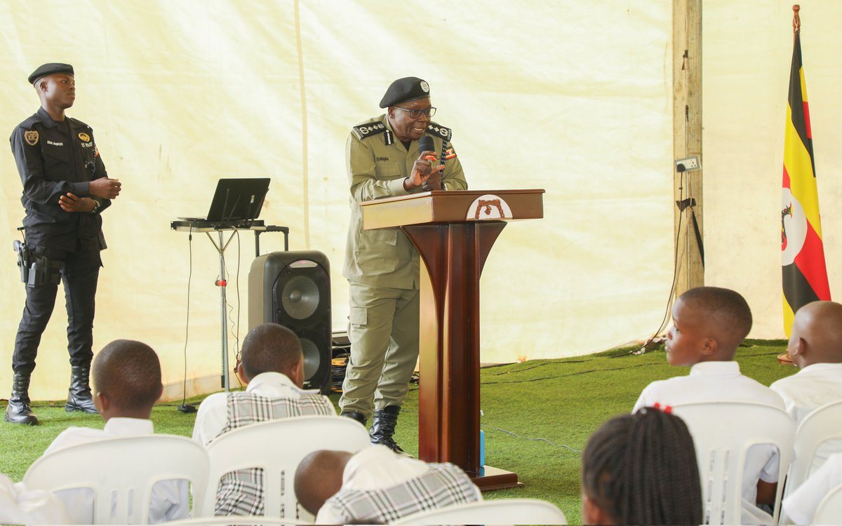 Uganda Police Force tweet media