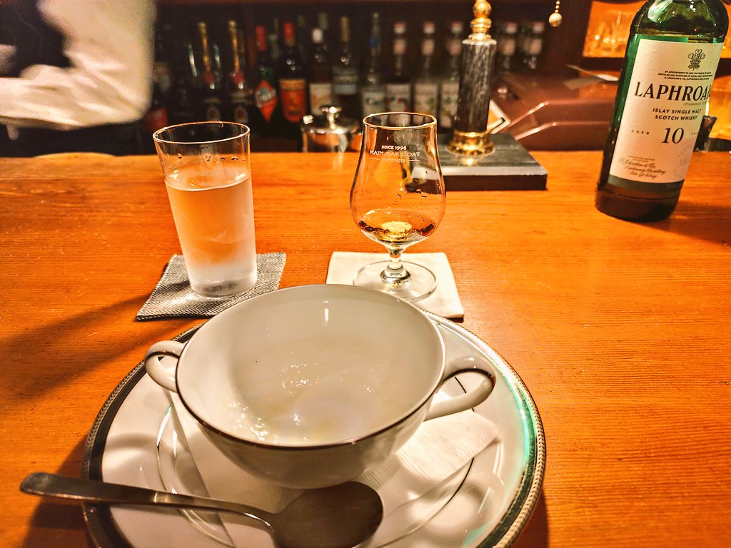 capa_blood's tweet photo. 美味しくていつも飲む前の写真が撮れない
テキーラサンライズ、美味しかったなぁ https://t.co/grhrh3kNJe