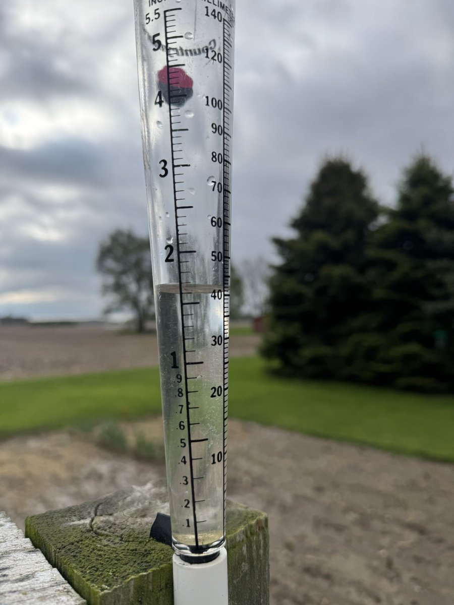 JDFarmboy's tweet photo. Still no seeds in the ground. Not going to get any in this week https://t.co/PAHQrhSMsO