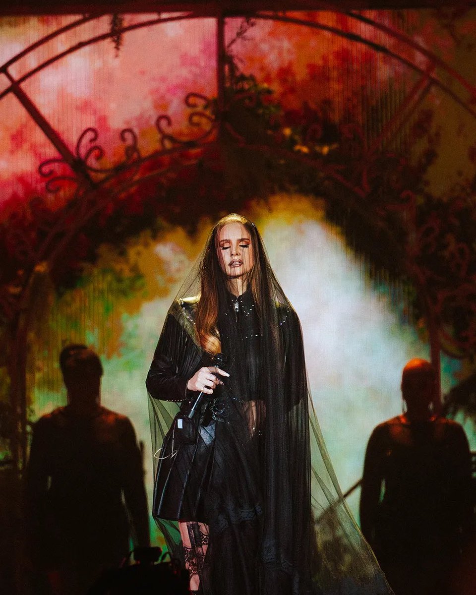 Lana Del Rey Addiction 🍸 tweet media