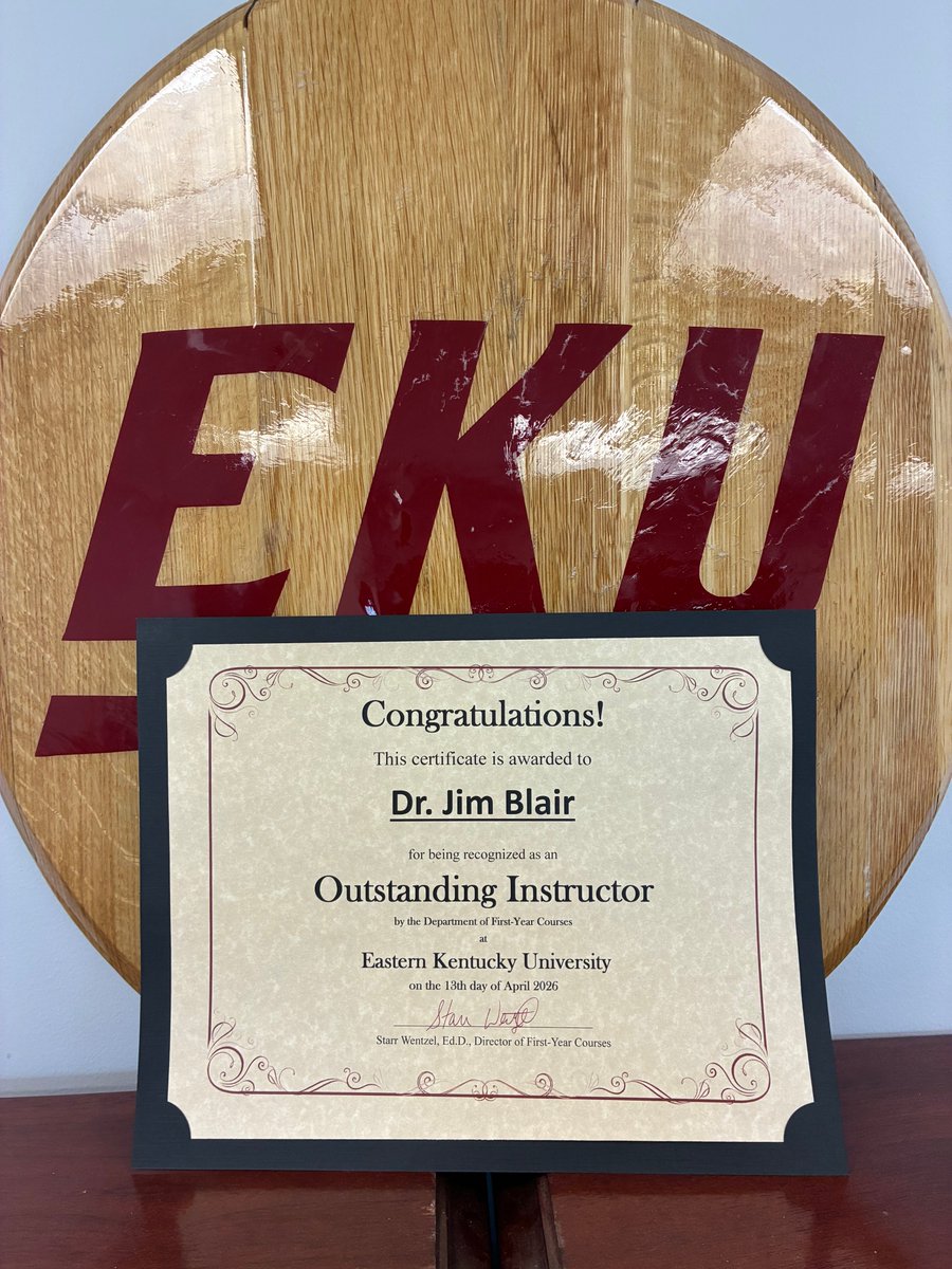 MrMarketingPhD's tweet image. Thankful that my @EKU_CoB students nominated me for the Outstanding Instructor recognition for our first-year course. It was a lot of fun working with our new students to set them up for success in college &amp;amp; getting them thinking about future career possibilities. #Teaching
