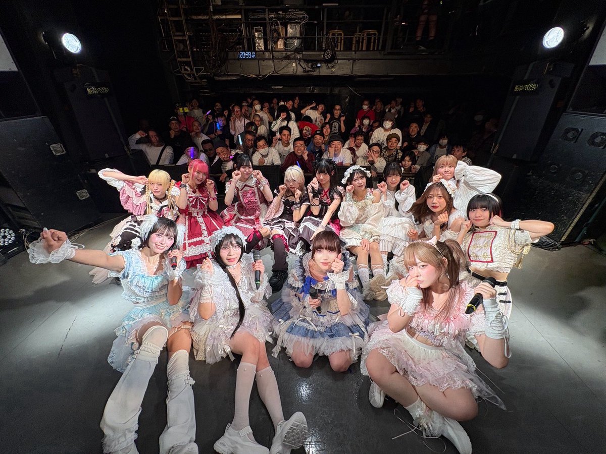 ▶︎demipogune presents
新体制・新衣装お披露目ライブ
『スーパードラマチック』

お越しいただいた皆さま、
ご出演いただいた
XOXO EXTREME <a href="/xoxo_extreme/">XOXO EXTREME -キスエク- 公式</a> さま
THE PINK MINDSさま <a href="/the_pink_minds/">THE PINK MINDS</a> さま

本当にありがとうございました！
これからは4人のdemipoguneをよろしくお願いします！