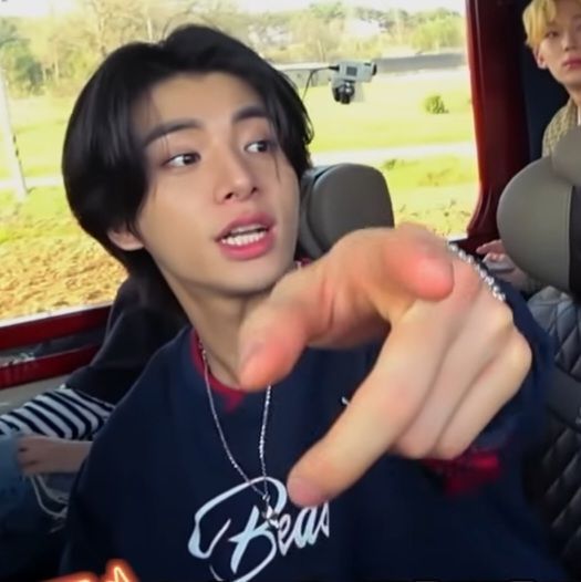 En /old account @Ninateez - tweet media