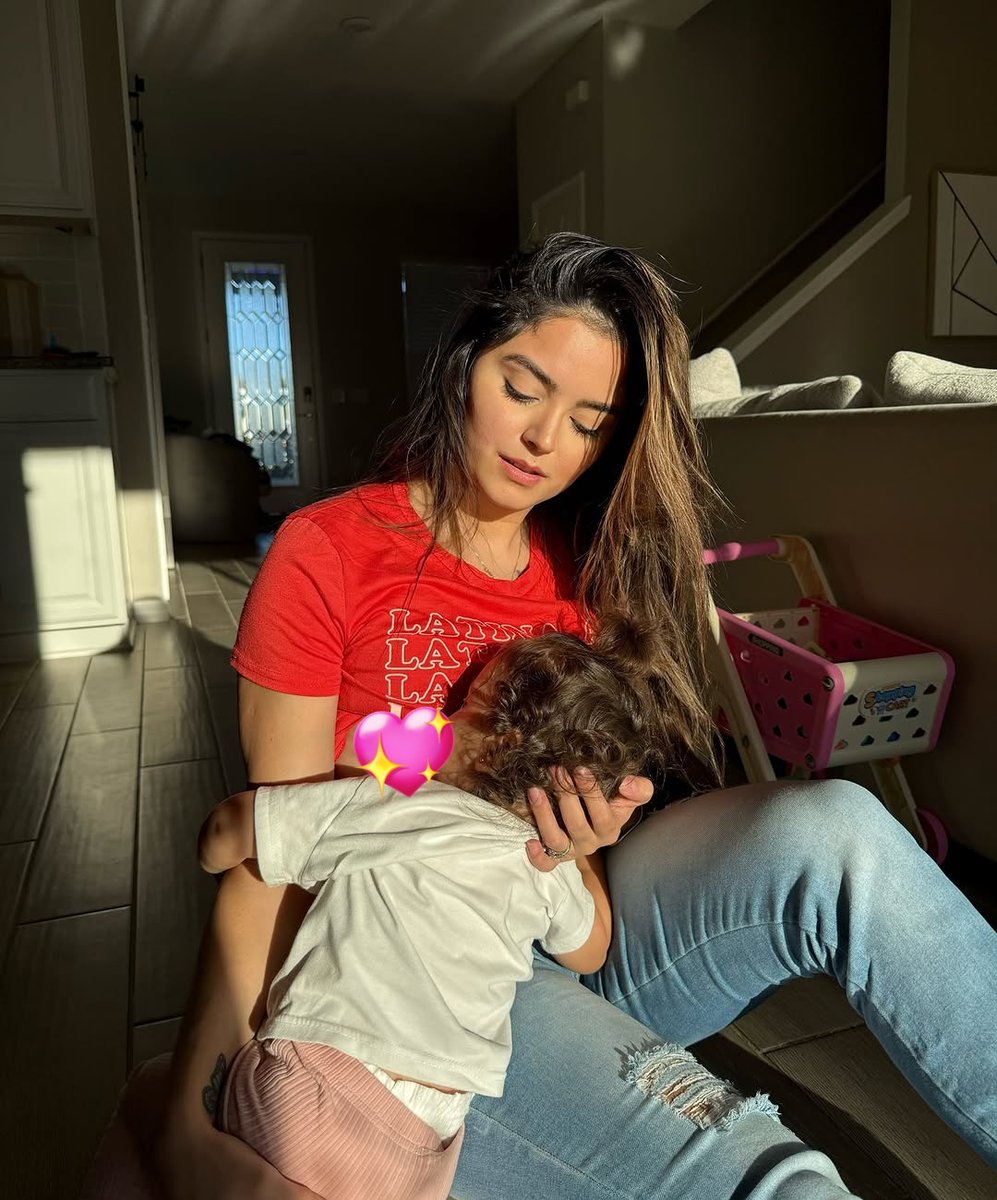 𝑮𝒂𝒃𝒓𝒊𝒆𝒍𝒍𝒂.ᐟ Parody tweet media