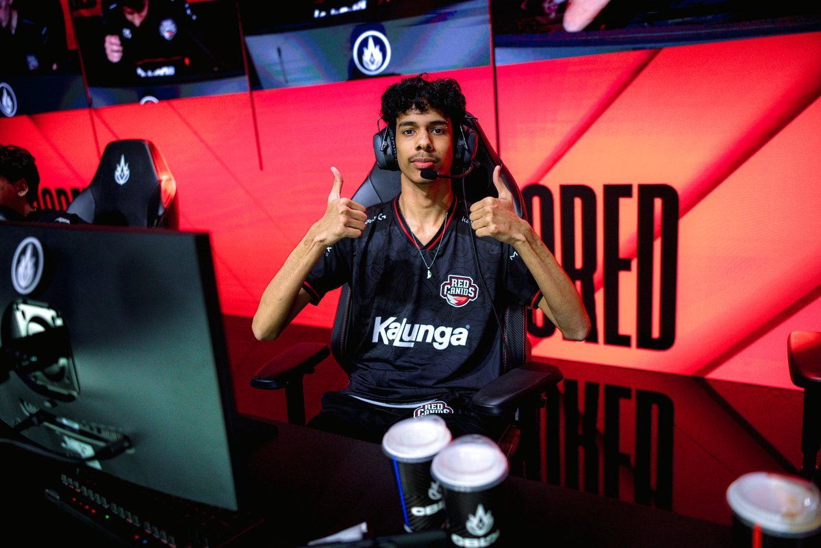 maisesportsbr's tweet image. Stepz tem o segundo maior KDA médio de um jungler desde 2016

Em 13 partidas, o venezuelano conquistou uma média de 8.82, ficando atrás somente de Revolta, que acumulou 9.82 em 14 partidas no CBLOL 2016