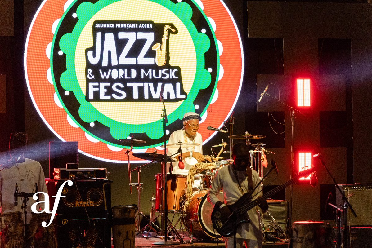 AF_Accra's tweet image. Here’s a look back at some of the amazing moments from an incredible first night.

The night gave us music, culture, and pure joy 🔥🎶

#JazzFestival #DayOne #JazzAndWorldMusicFestival #AllianceFrancaiseAccra
