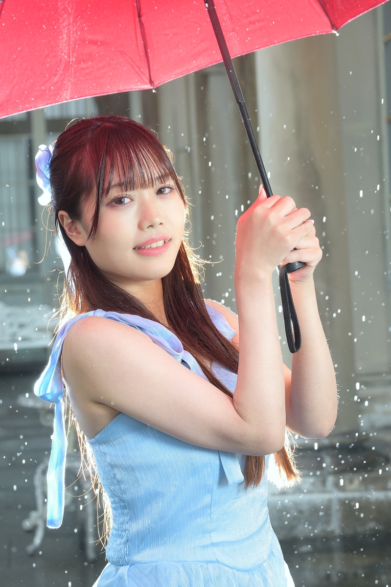 Oshitom333's tweet photo. 2026.4.26 ＃NOBLE撮影会　有田ポーセリンパーク
水瀬すみかさんです@su__loo_07
この日はずーと雨でした。夜の雨は大歓迎なんですが、この日は晴れてほしかったです。小降りの時は傘無しで撮りました https://t.co/0fwke9nNaK