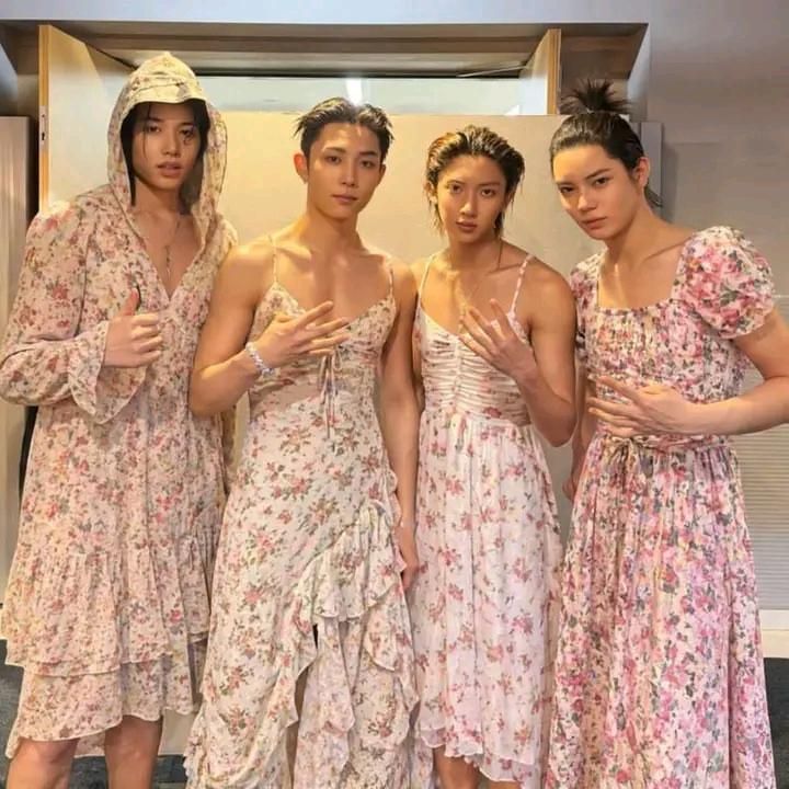 🐈‍⬛🍣 tweet media