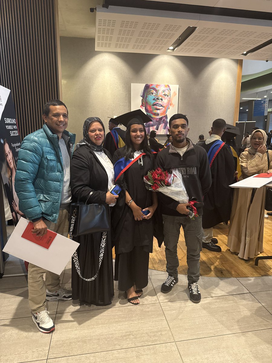 REGENT_BSchool's tweet image. Graduation is almost here.

Soon, REGENT Business School will celebrate the commitment, pride and progress behind every graduate journey.

Your story can begin today.

Register at regent.ac.za

#SurroundYourselfWithSuccess #RBSGrad2026 #RegentBusinessSchool