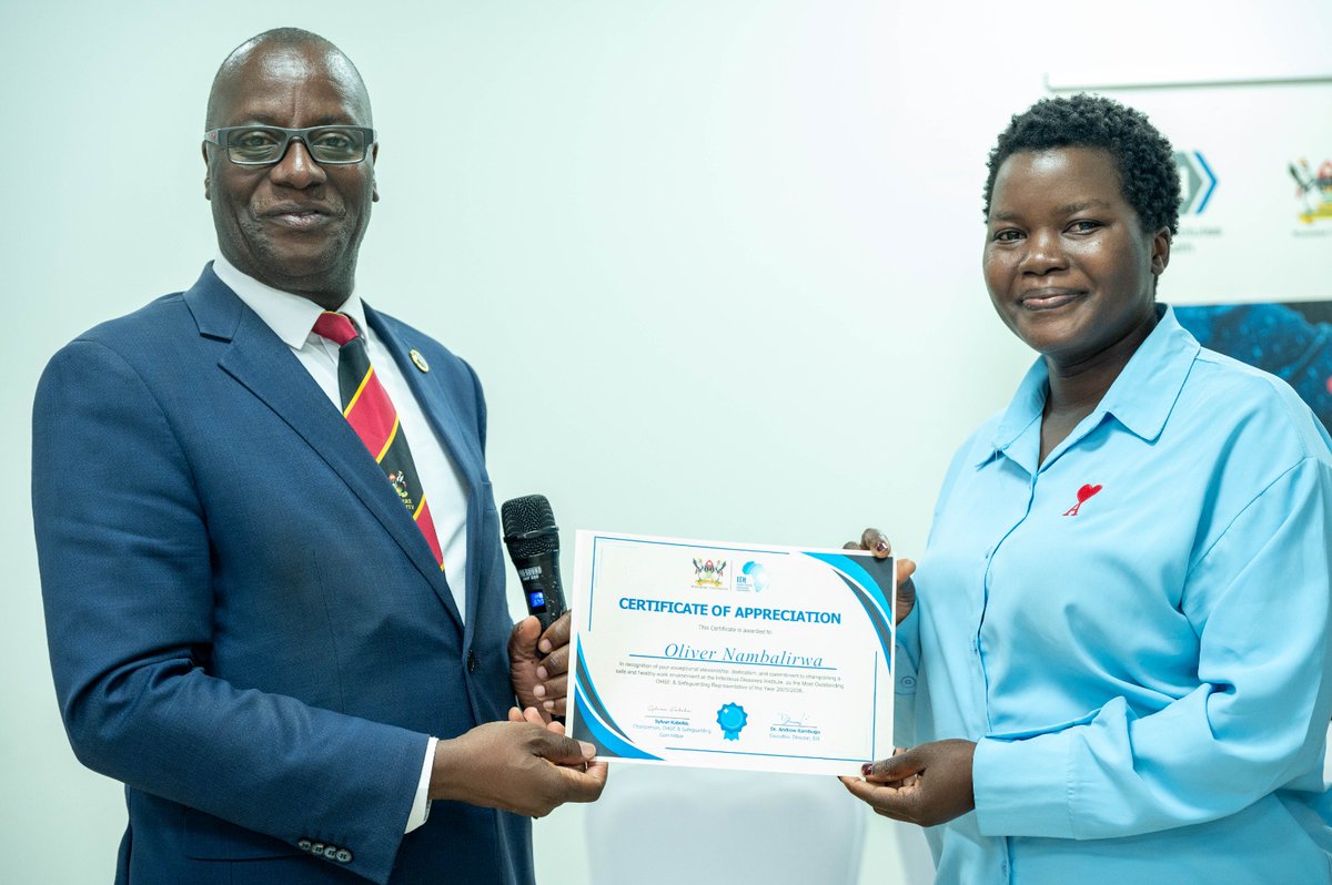 IDIMakerere's tweet photo. 2/3
We recognised our Best OHSE &amp; Safeguarding Champions, offered free medical screening, counselling, and psychotherapy services—putting health and safety into action.
#OneIDI #OHSE #Safeguarding #WellbeingAtWork https://t.co/jaXS6WDLwY