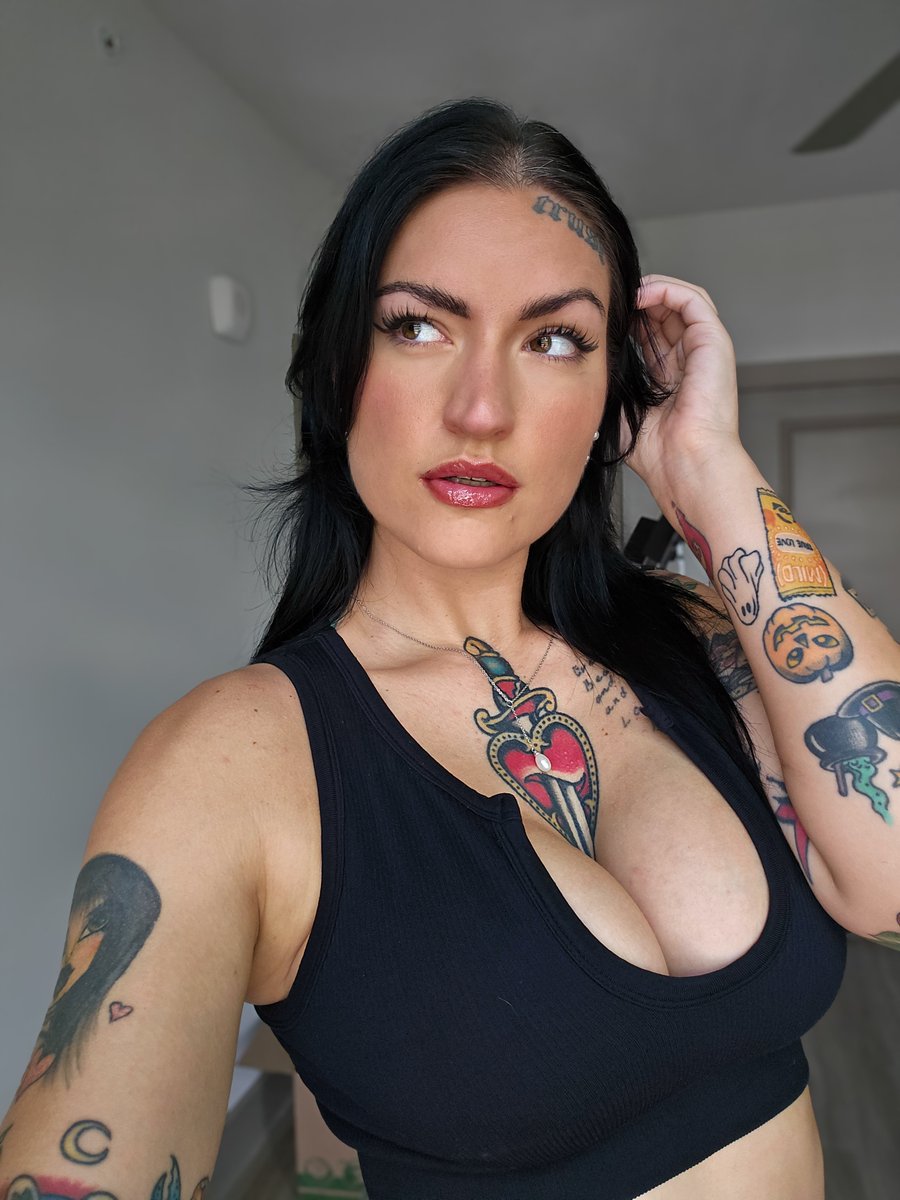 Tatiana Vex tweet media