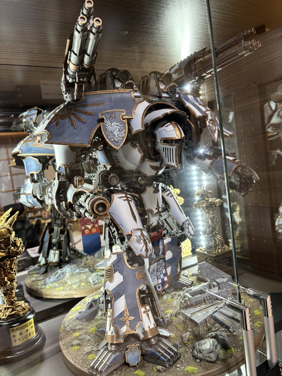 zonozone's tweet image. インペリアルナイトwip

ターミネーターはお天気待ちのため、次の作製に✨

我がウォーロードタイタンの属する「Legio Praesagius」に隷属する騎士宗家のナイトを作ろうと思います🛡️

絶版となったレジン製のテリン家用のアップグレードパーツを使うために、忘れかけたパーツ洗浄を思い出す所から…