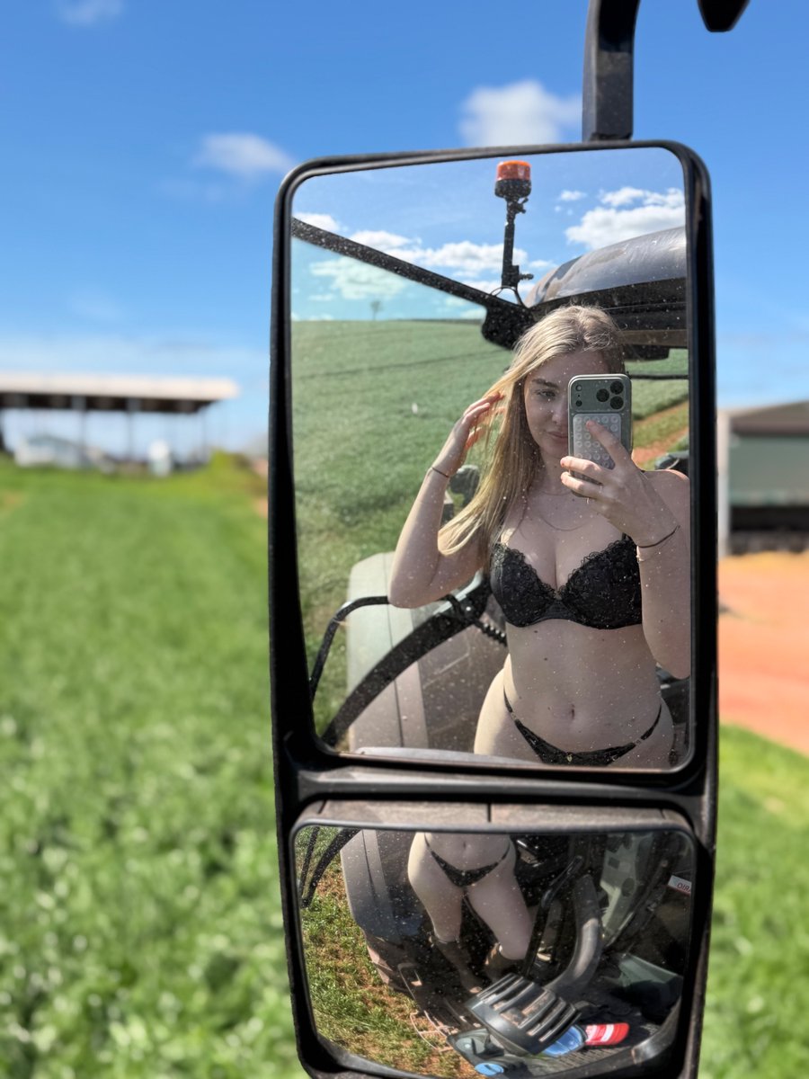 Abi Coombes 🚜 tweet media