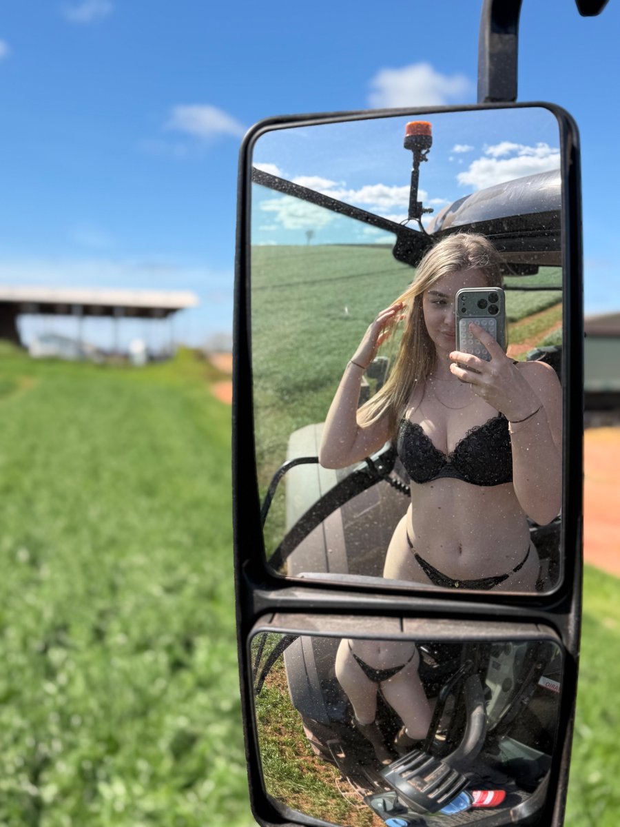 Abi Coombes 🚜 tweet media