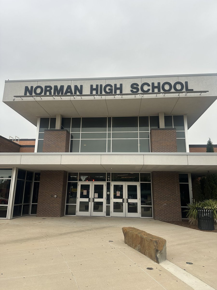 coachgregwillis's tweet photo. Good morning @gonormantigers ! https://t.co/RaumAGdl2g
