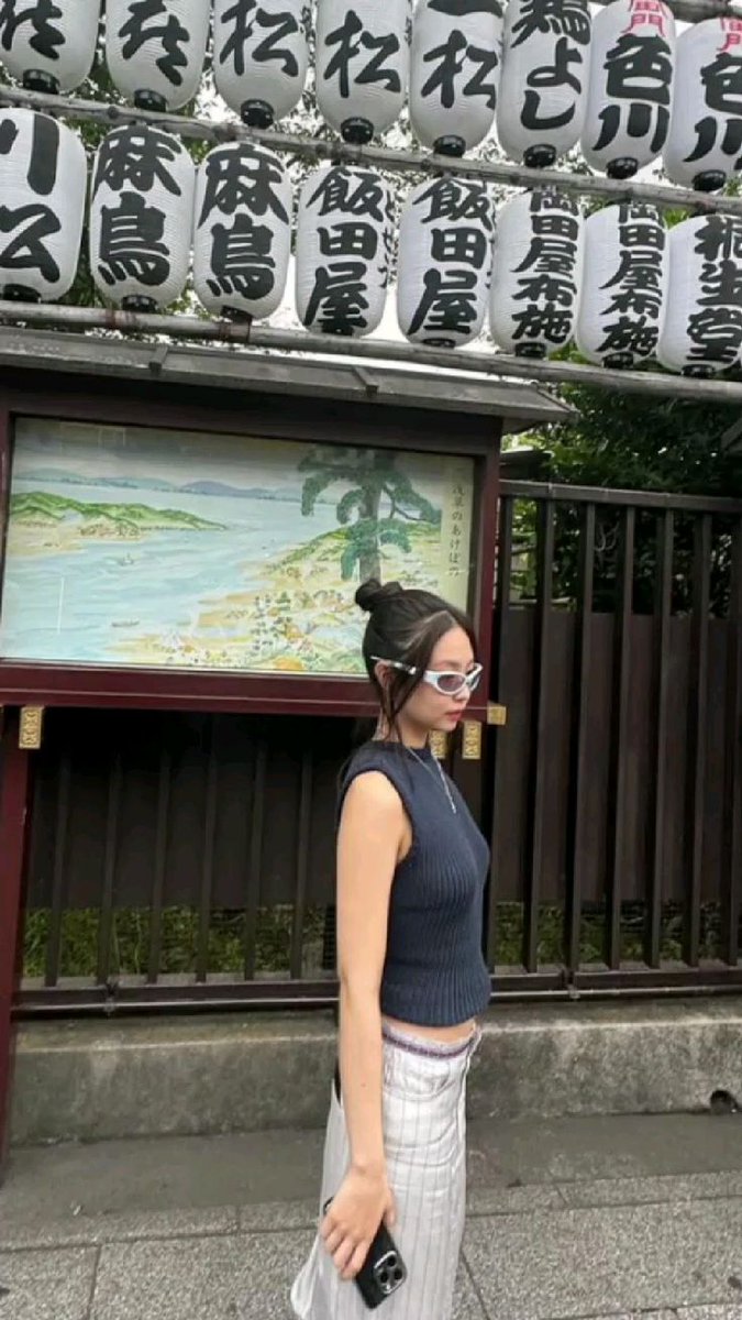 Spending the day with my favorite cutesy Pokémon. So childlike for someone who introduced himself as a preman rpw lol, but we both know the truth~