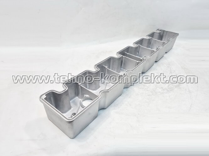 tehno_komplekt's tweet image. 3930903 крышка клапанов на рядный 6-ти цилиндровый дизельный   мотор Cummins C8.3.
tehno-komplekt.com/dvigateli/cumm…

#двигатель #Cummins #Технокомплект #спецтехника #Киев #Украина #запчасти #ремонт