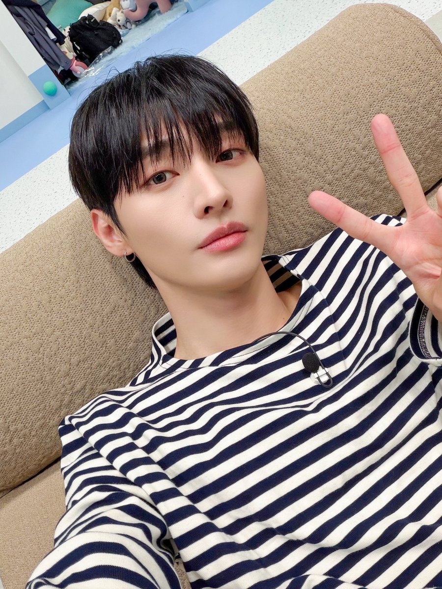 윤지성 (Yoon Jisung) Official tweet media