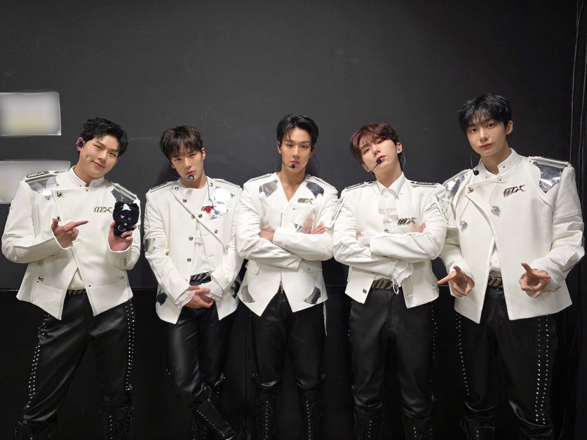 몬스타엑스_MONSTA X tweet media