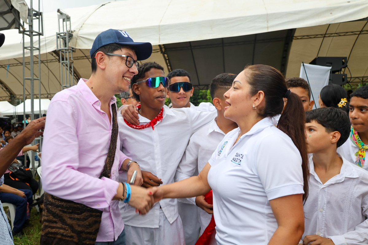 La educación llega donde nunca antes había llegado… y con ella, nuevas oportunidades para toda la ruralidad samaria.

#TransformandoSantaMarta