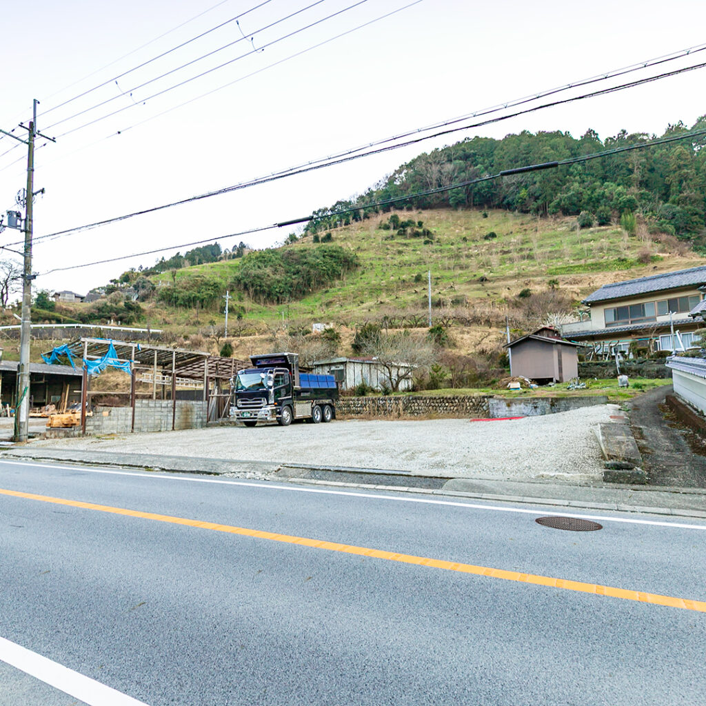 SmlEstate's tweet image. 奈良県五條市西吉野町　国道に面する100坪の土地  sml-estate.com/?p=25490 #BBQ #別荘 #土地 #定住 #家庭菜園 #田舎 #田舎de暮らそう