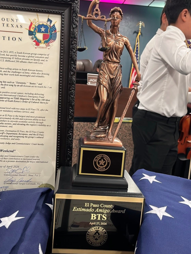 About Music tweet media