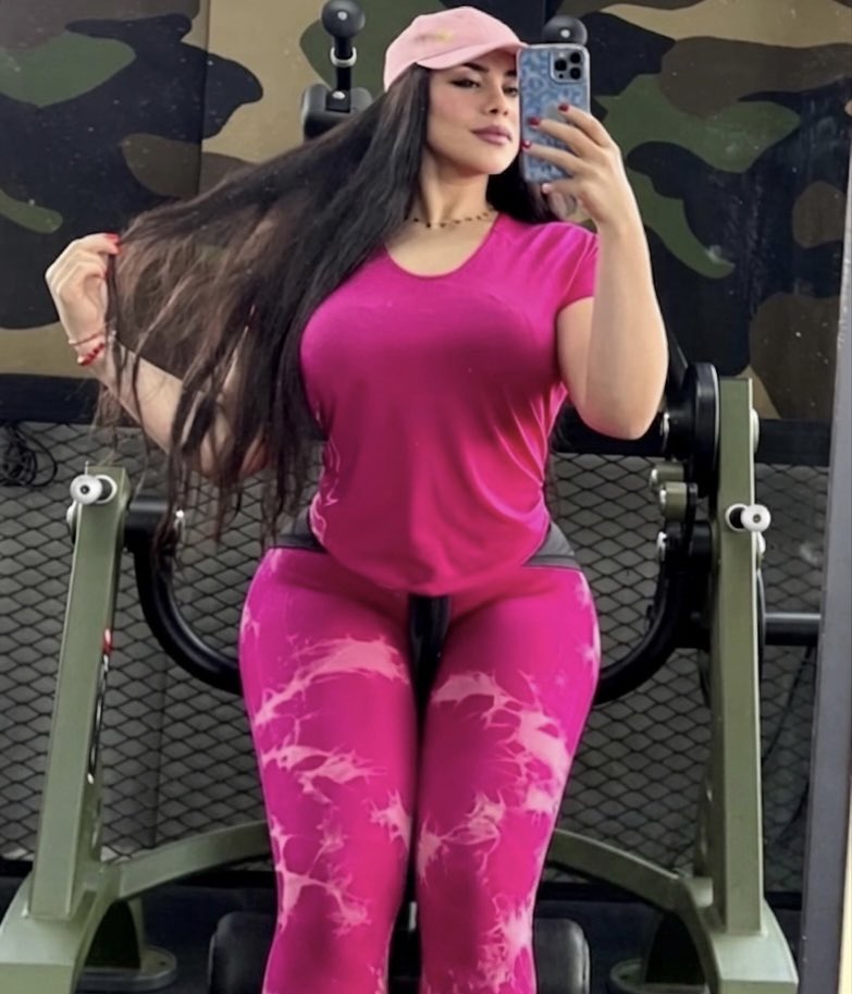 ℕ𝕀ℕ𝔸 🍄 tweet media