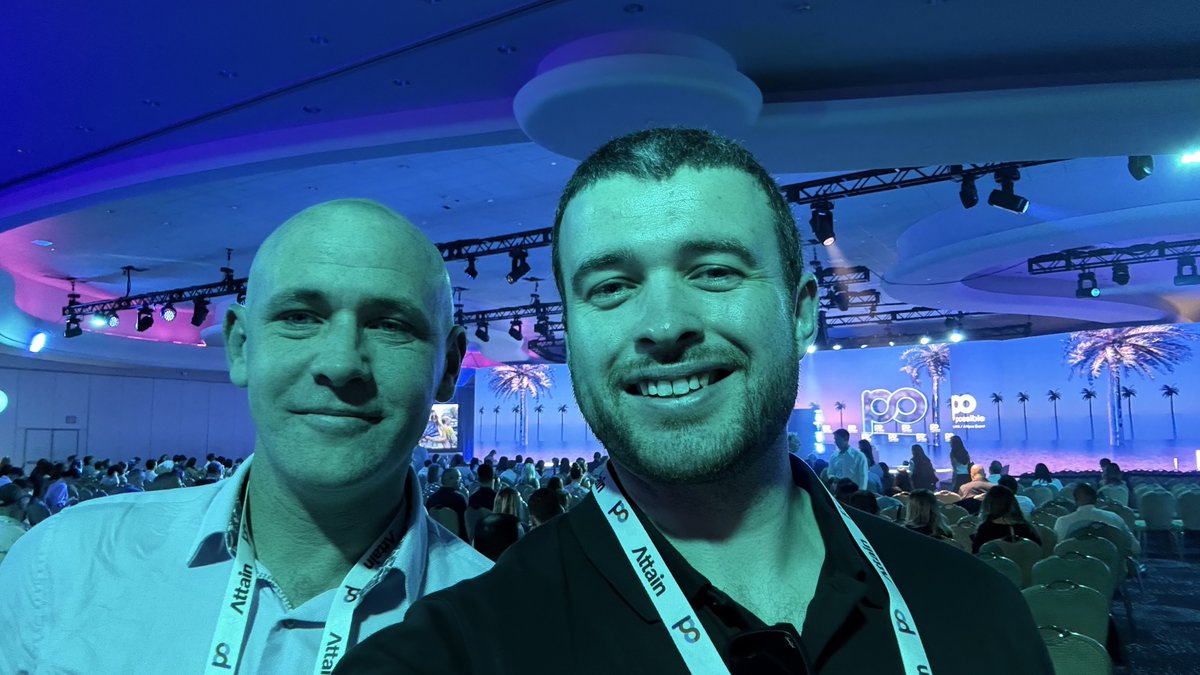 Device_Atlas's tweet image. Day 2 at POSSIBLE.
From poolside booths to packed sessions, Miami is buzzing with activity. Sebastian and Darren are right in the middle of it, connecting with brands and tech leaders shaping what’s next.
If you’re here, come find us
 lnkd.in/dZABARay
#AdTech #Streaming