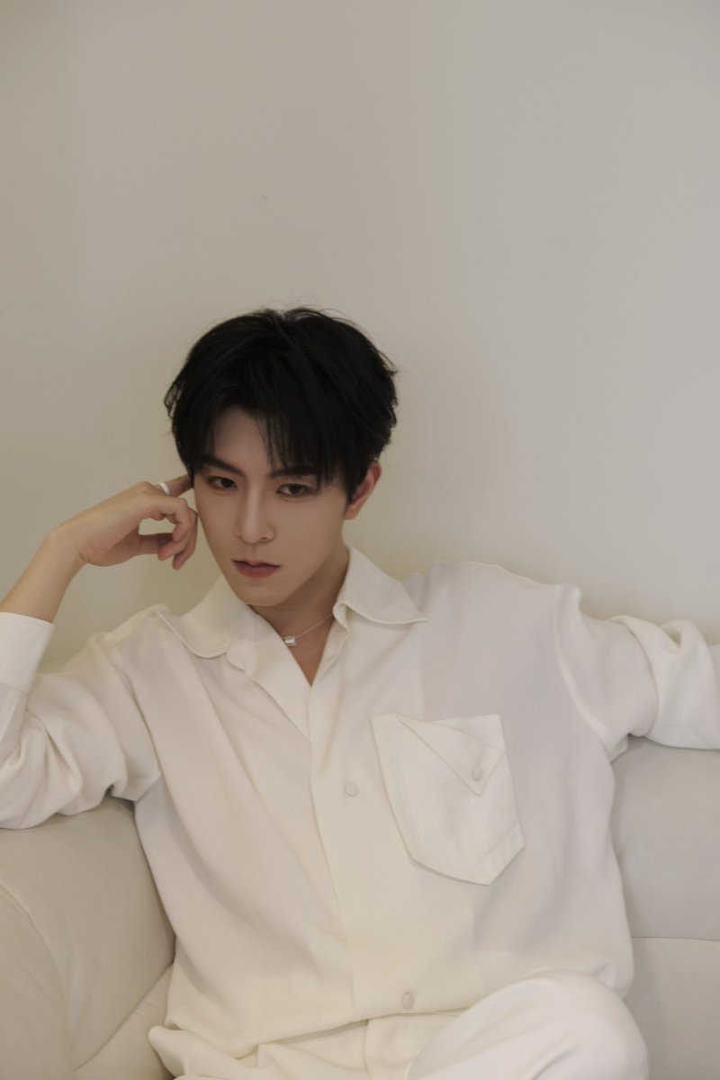 0rangeFair's tweet photo. 260428

At this moment🌙

KIPUKA FEEL THE CARE
#PhilipsSoniCarewithKIPUKA

#KipukaQiu #QiuDingjie #邱鼎杰 #XingQiu #XYQQJ https://t.co/ezUAKIbtP8