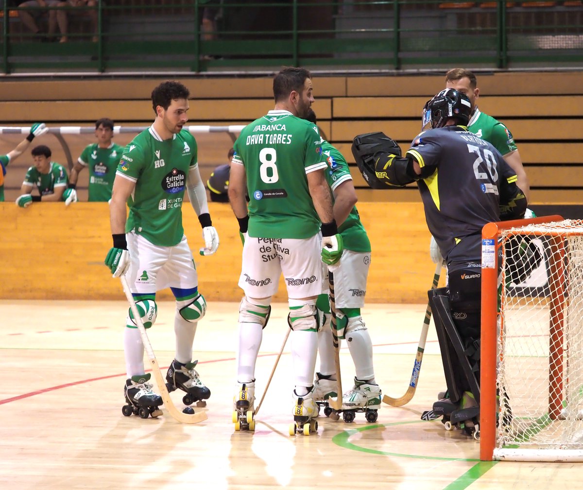 HockeyClubLiceo's tweet photo. Instantáneas do sábado en terras catalás 📸

Momentos dunha vitoria moi pelexada fronte ao Lleida, nun partido intenso e competido ata o final.

Grazas a @martarg05  polas imaxes e pola cobertura do encontro.

#HCLiceo #OKLiga #ImosLiceo #ACoruña #Instantáneas https://t.co/mvNxi2lUZi